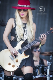 The second annual Kaaboo music festival at Del Mar Fairgrounds and Race Track in San Diego, California went down September 16-18, 2016. Headliners include Jack Johnson, Aerosmith, The Chainsmokers, Hall and Oats, Jimmy Buffett and plenty of other musicians, artists, chefs, and comedians. Orianthi playing live.